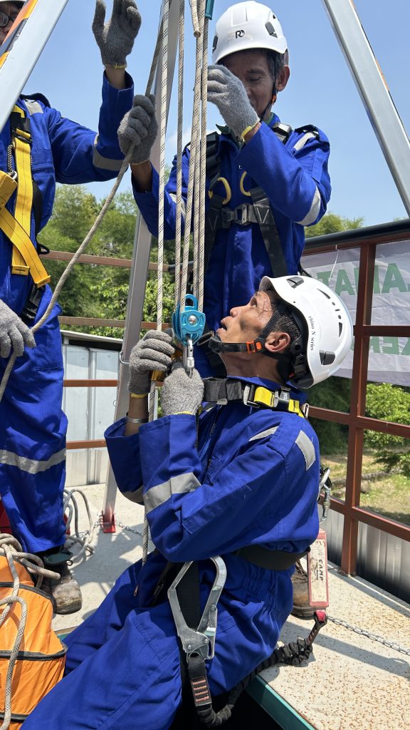teknisi ruang terbatas tgl 06 10 oktober 2025 (4)