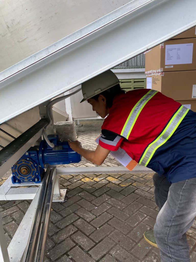 inhouse operator conveyor 10 12 des 2025 (1)